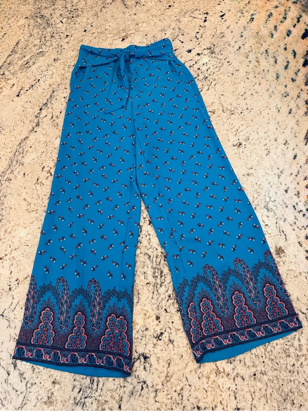 Ann Taylor Factory Blue Floral Tie Waist Wide Leg Crop Pants XS Boho Culottes - Picture 2 of 8